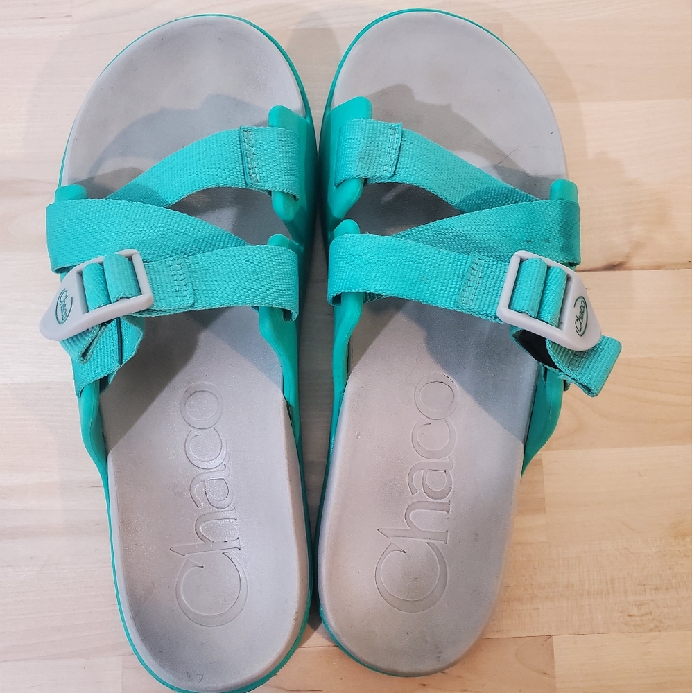 Chaco Chiller Slides
